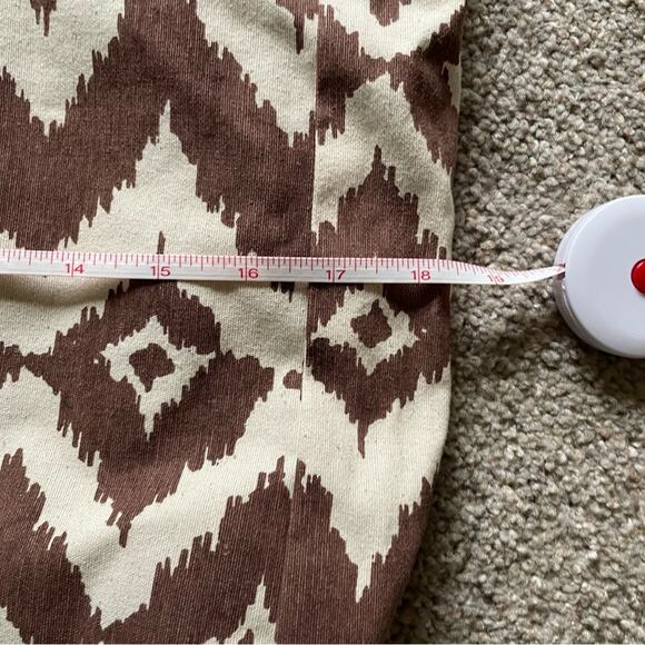 Jurassic world X Accompany Geometric Distressed Tote Universal Studios - Picture 6 of 6